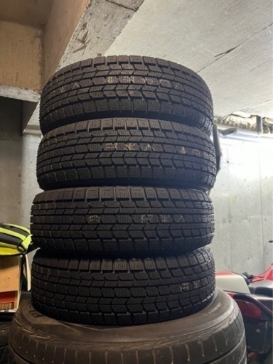 13インチ　冬タイヤ付き　新品