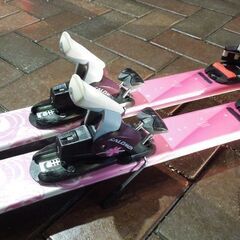 キズ多め ピュアコンシャス  140cm ジュニアスキー パープル系 サロモンビンディング付きスキー 札幌市東区 新道東店の画像