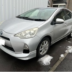 トヨタ　アクア　平成25年車