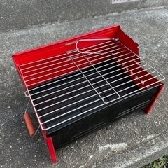 【値引き中】新品未使用　ミニBBQコンロ　赤　