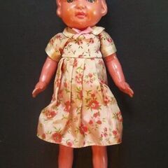 戦前1930年代セルロイド遺産「青い目の女の子人形」存在感のあるベストなサイズ戦前らしいリアルな顔立ちが魅力的です◎の画像