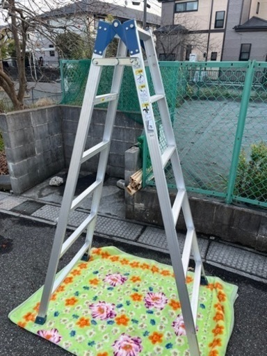 使用1度程度 美品 ハセガワ アルミ製 軽量 はしご兼用脚立(大)