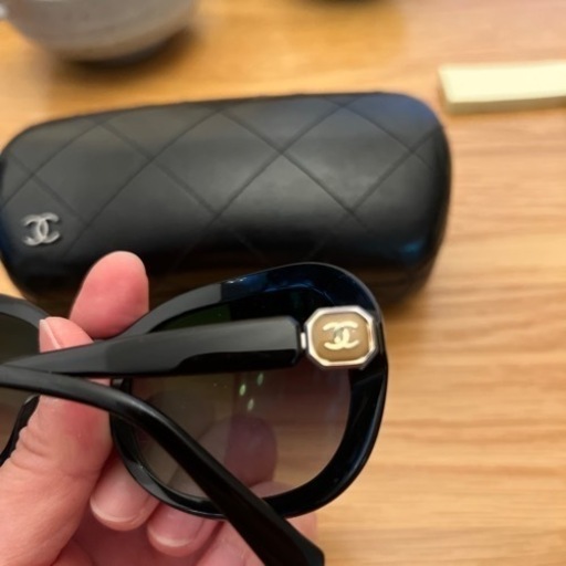 CHANELのサングラス