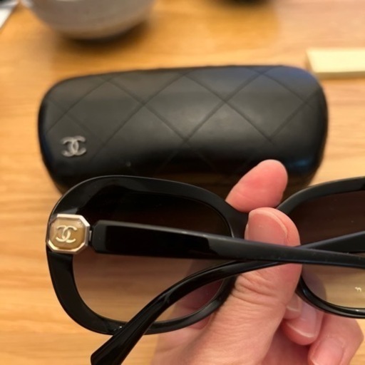 CHANELのサングラス