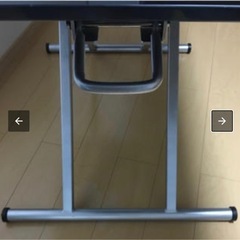 ニトリ　油圧式　ガラステーブル　黒の画像