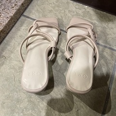 サンダル　22.5 グレイル の画像