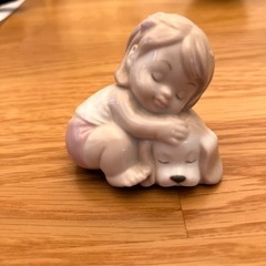 決まりました！リヤドロ風　子供と犬の画像