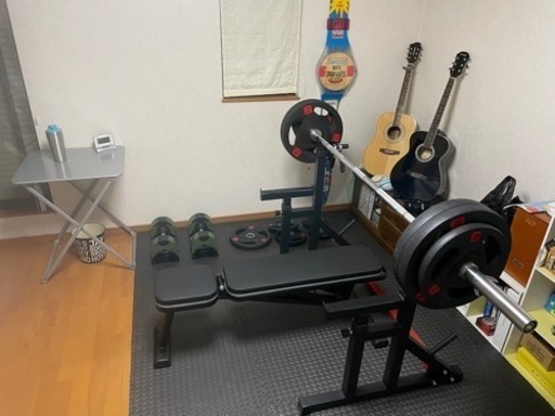 プロ向けベンチプレス、スクワットセット130kg