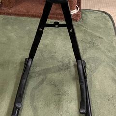 ギター　スタンド　タイプA　収納しやすい　格安　転倒防止用ゴム付...
