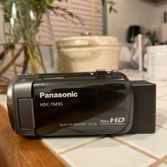 送料無料＊Panasonic ビデオカメラ　HDC-TM35