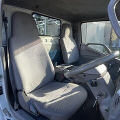 トヨタ トヨエース 平ボディ/最大積載1250kg/5速MT ホワイト 走行315,388kmの画像