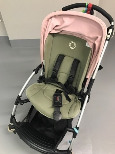 bugaboo　ベビーカー　幌ピンク　桃　美品　カバーつき、大変お得