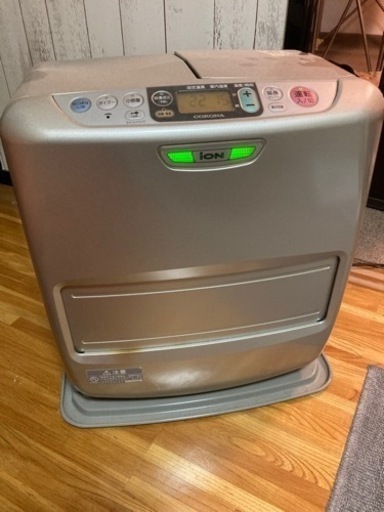 値下げ！コロナ　シャッター付きファンヒーター