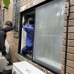 ▼サッシの現場作業員【補助】：正社員▼チームで働く★だから…
