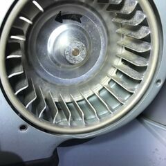 トヨトミ　煙突ストーブ　HR-650E　分解清掃済み　半密閉式石油ストーブ　ポット式の画像