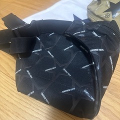 完売　⭐️converse Tokyoのボディバッグ⭐️黒の画像