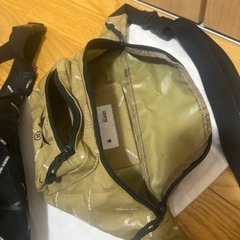 完売　❤️converse Tokyoのボディバッグ❤️ベージュの画像