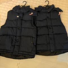 ノーブランドダウンベスト２着　　フードあり。