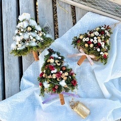 完売しましたラスト　フライングツリー　壁に飾るクリスマスツリーガーランド　スワッグ　クリスマスリースの画像