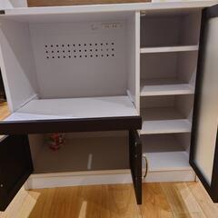 取引決まりました　レンジ台　食器棚の画像