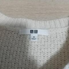 GAP ユニクロ ケーブルニット セーターの画像