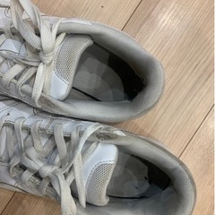adidas スニーカー　27.5㎝の画像