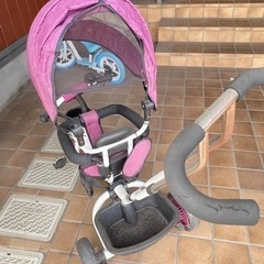 サンバイザー付き三輪車の画像