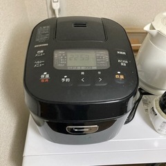 値下げ‼️アイリスオーヤマ　炊飯器　3合　