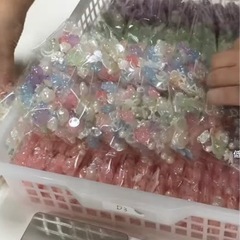 アクセサリーパーツの梱包内職の画像