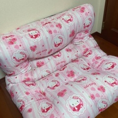 ハローキティ　ソファー（クッション付）の画像