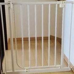 ベビーゲート　サークル　部品が一つ足りない　　