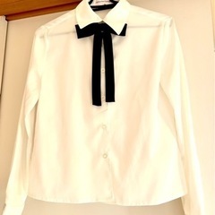 女の子小学校卒業式のスーツ　サイズ150の画像