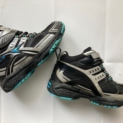 瞬足　ウィンターシューズ　20cm 状態良好の画像