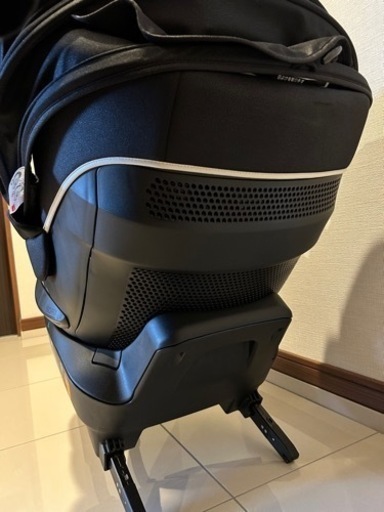 チャイルドシート　エールべべ　ISOFIX