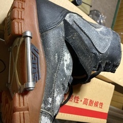スノボの板&ブーツの画像