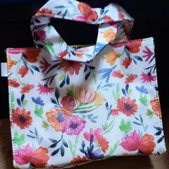 【処分】☆新品☆花柄バッグ☆の画像