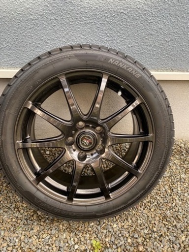 17×7j+38 114.3 225/45R17 スタッドレス タイヤ ホイール １７インチ
 バリ溝有り ヴォクシー  ノア