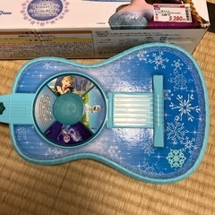 【値下げ】アナと雪の女王　音の出るギターの画像