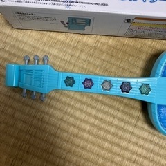 【値下げ】アナと雪の女王　音の出るギターの画像