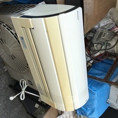 DAIKIN 冷暖房エアコン　4.0k 2013年製です。の画像