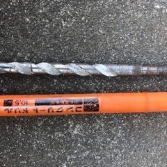 コンクリ　ドリル　穴あけ　インパクトドライバー　アンカー打ち　振動　建築金物　ホールドリルの画像