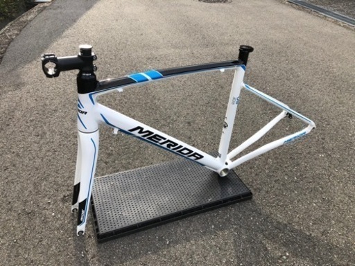 閲覧、お気に入り登録ありがとうございました。他でご購入が決まりましたので締め切らせて頂きます。