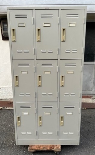 LION スチールロッカー 幅900×奥515×高1790 オフィス 9人 大阪