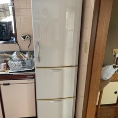冷蔵庫差し上げます