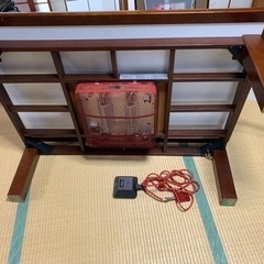 こたつテーブルの画像