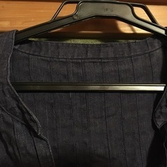 麻100% ネイビー　薄い　カットソーの画像