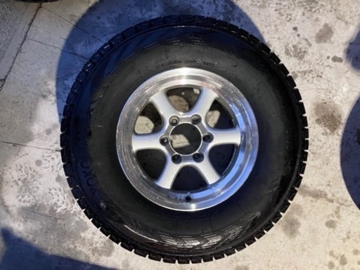 275/70R16 スタッドレスタイヤ&アルミホイール4本
