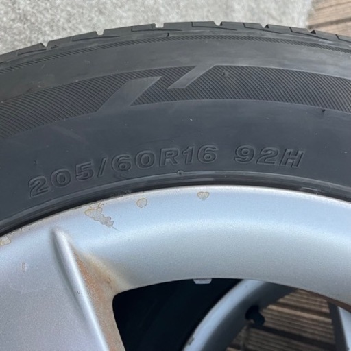 タイヤ付ホイール16インチ205/60R16