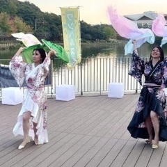 着物で踊る　ファンベールの画像