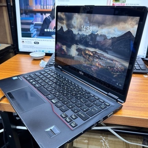 富士通 Windows 11pro 7世代 Core i5-7300U 8GB SSD 256GB タッチパネルモデル&360度回転